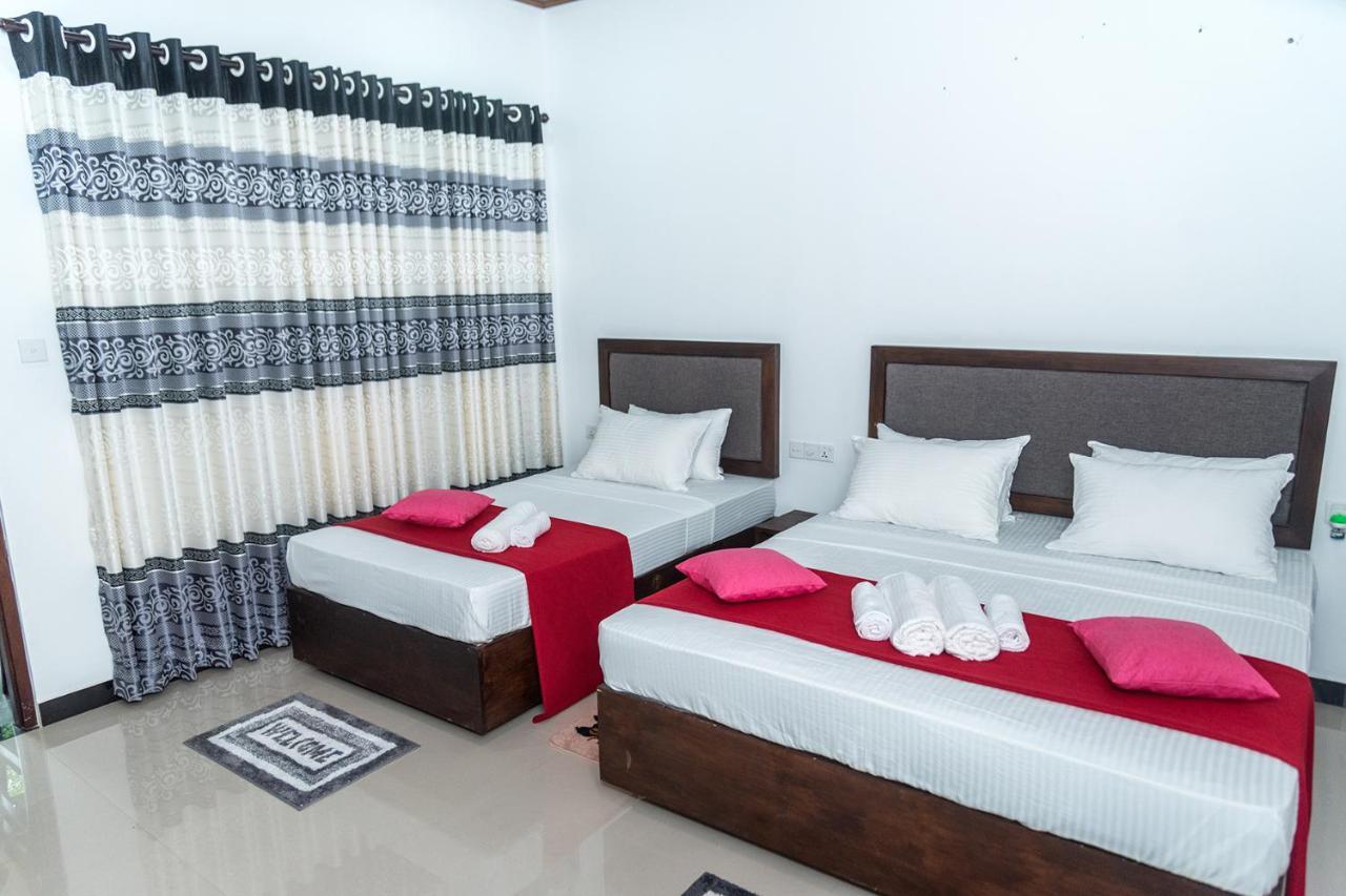 Sadee'S Place Dambulla Esterno foto