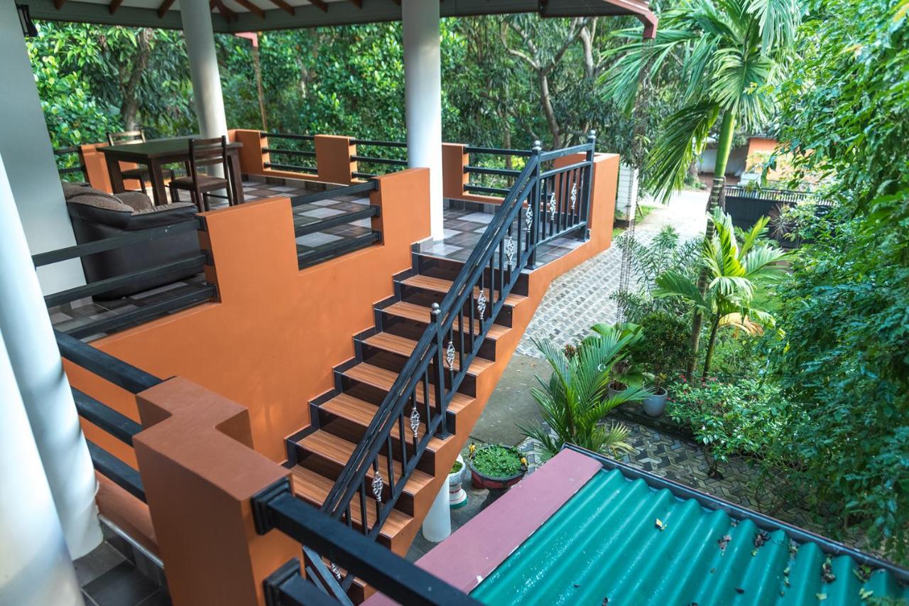 Sadee'S Place Dambulla Esterno foto