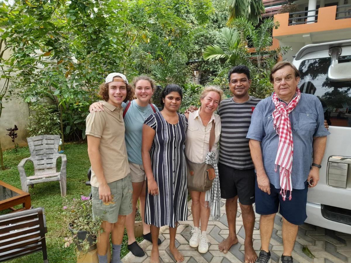 Sadee'S Place Dambulla Esterno foto